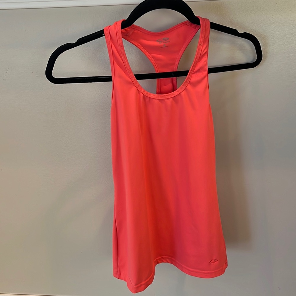Champion tank size Small